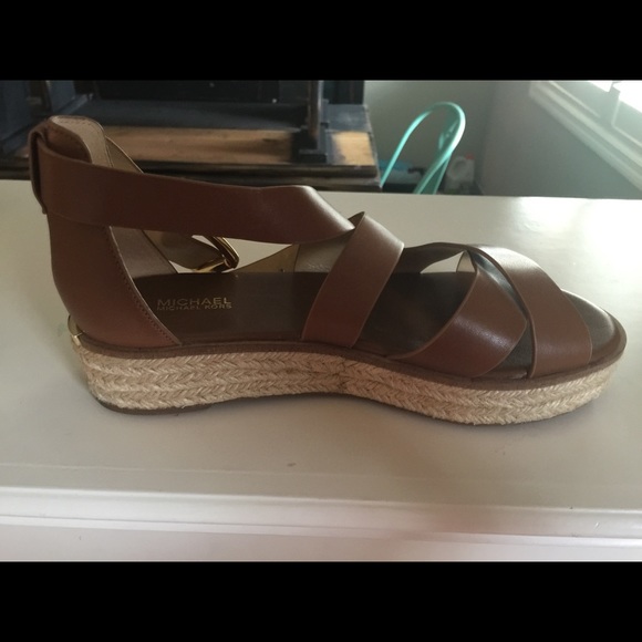 Michael Kors Sandal - Picture 6 of 6